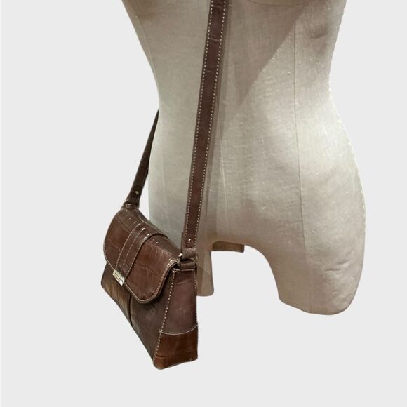 Liz Claiborne Vintage Crossbody Vegan Leather - Picture 9 of 12